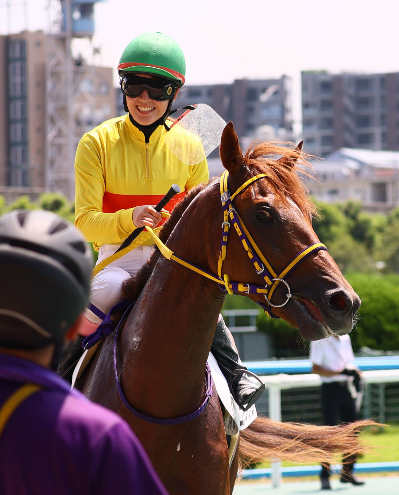 小倉6R新馬戦を制したコパノアントニオと永島まなみ騎手（撮影・冨田成美）