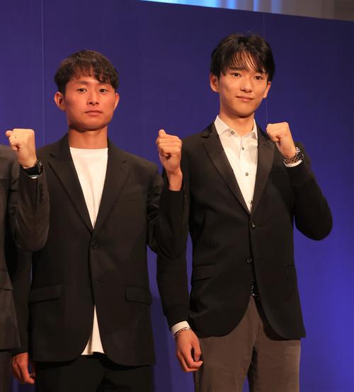 ワールドオールスタージョッキーズ2023　ウエルカムセレモニー　レースへ向け意気込む岩田望来騎手（左）と坂井瑠星騎手（撮影・黒川智章）