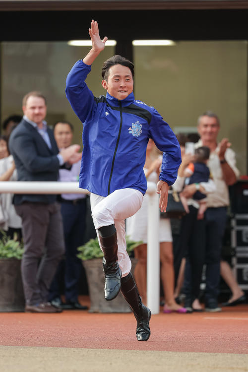 2023WASJで初出場初優勝を飾った岩田望騎手（撮影・村野早祐）
