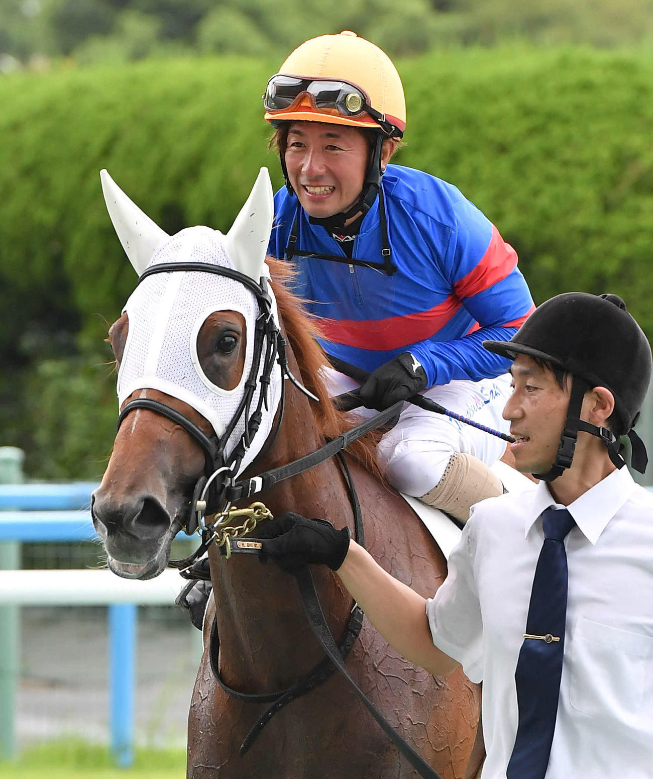 小倉5R・メイクデビュー小倉　カルチャーデイで勝利し、笑顔を見せる酒井学騎手（撮影・岩下翔太）
