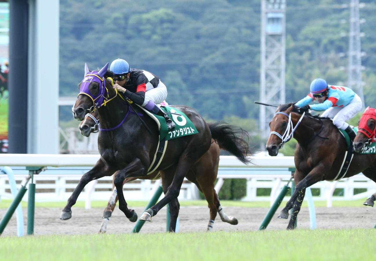 18年、小倉2歳Sを制したファンタジストと武豊騎手