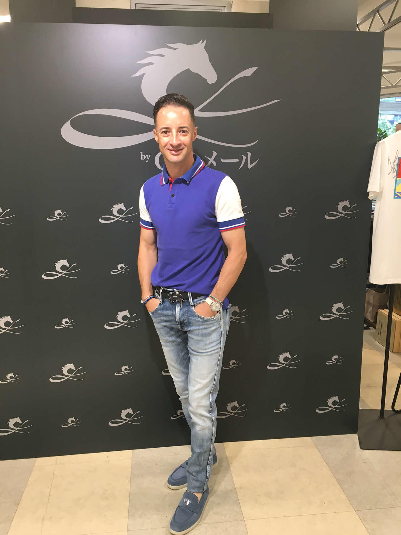 松坂屋名古屋店で開催されたルメール騎手のアパレルブランド「CL by C・ルメール」のポップアップストア