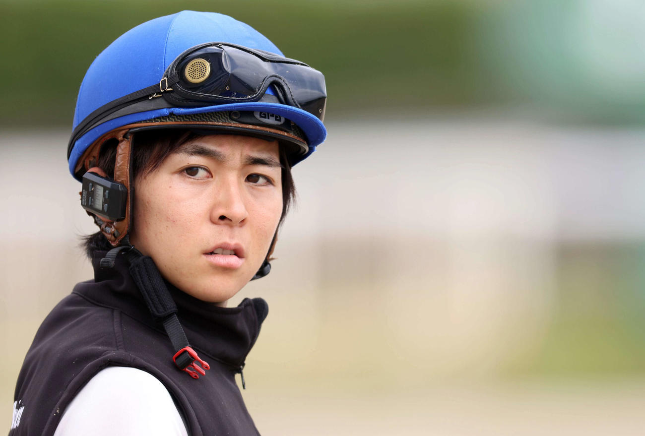 小崎綾也騎手（23年6月撮影）