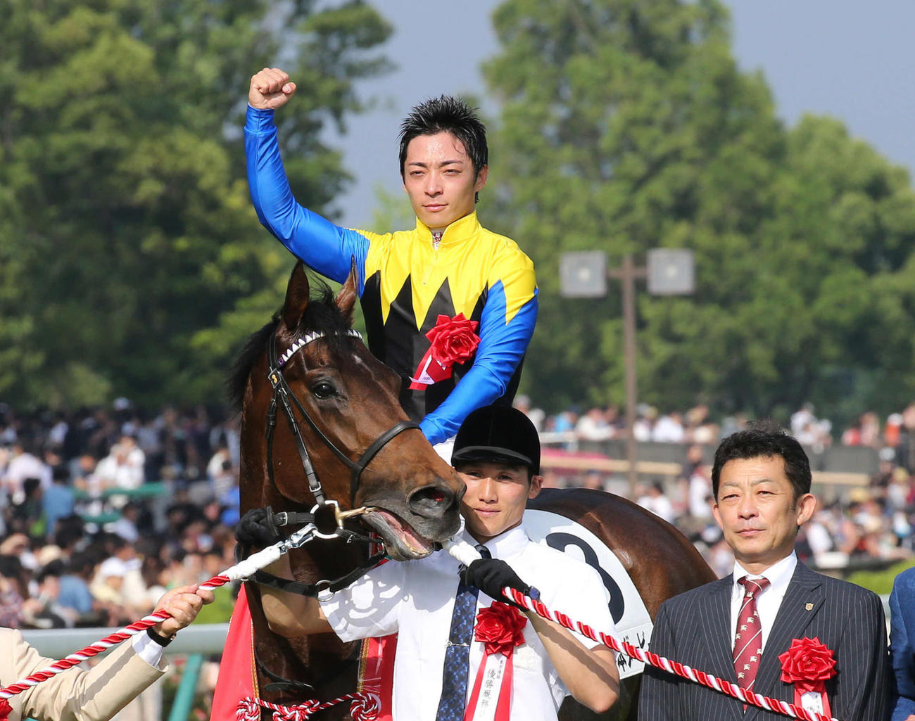 16年ダービーをディープインパクト産駒マカヒキで制した川田将雅騎手