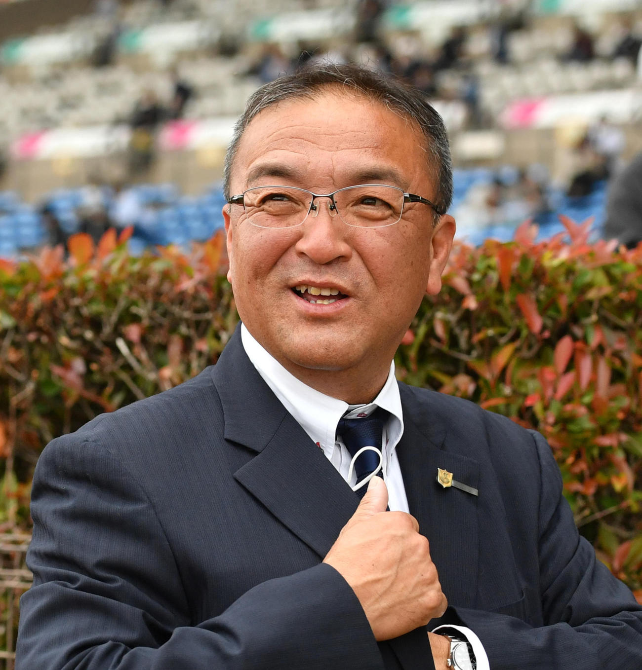 高木登調教師（2023年4月撮影）