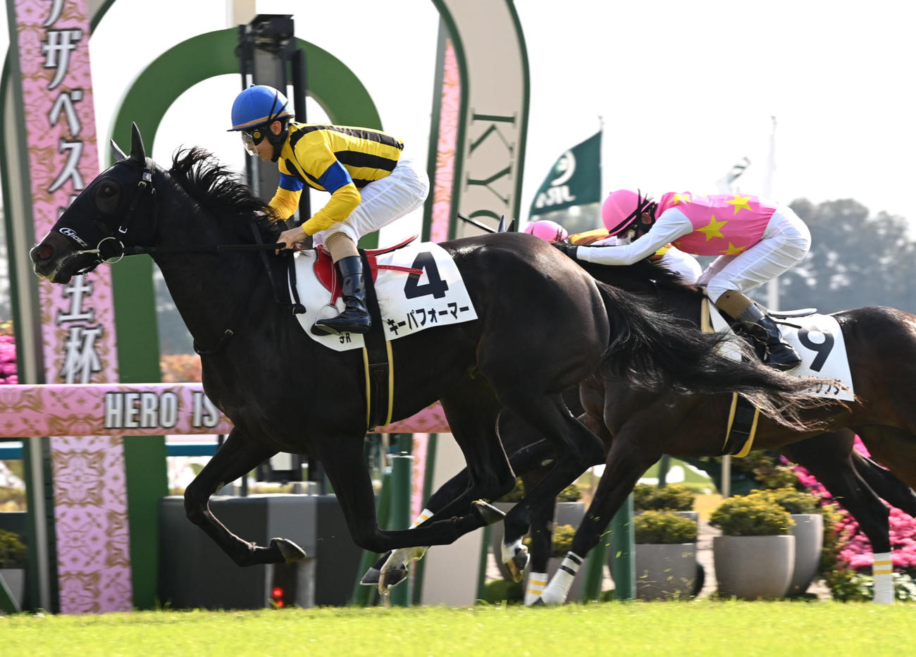 新馬戦を制したキーパフォーマー（撮影・前岡正明）