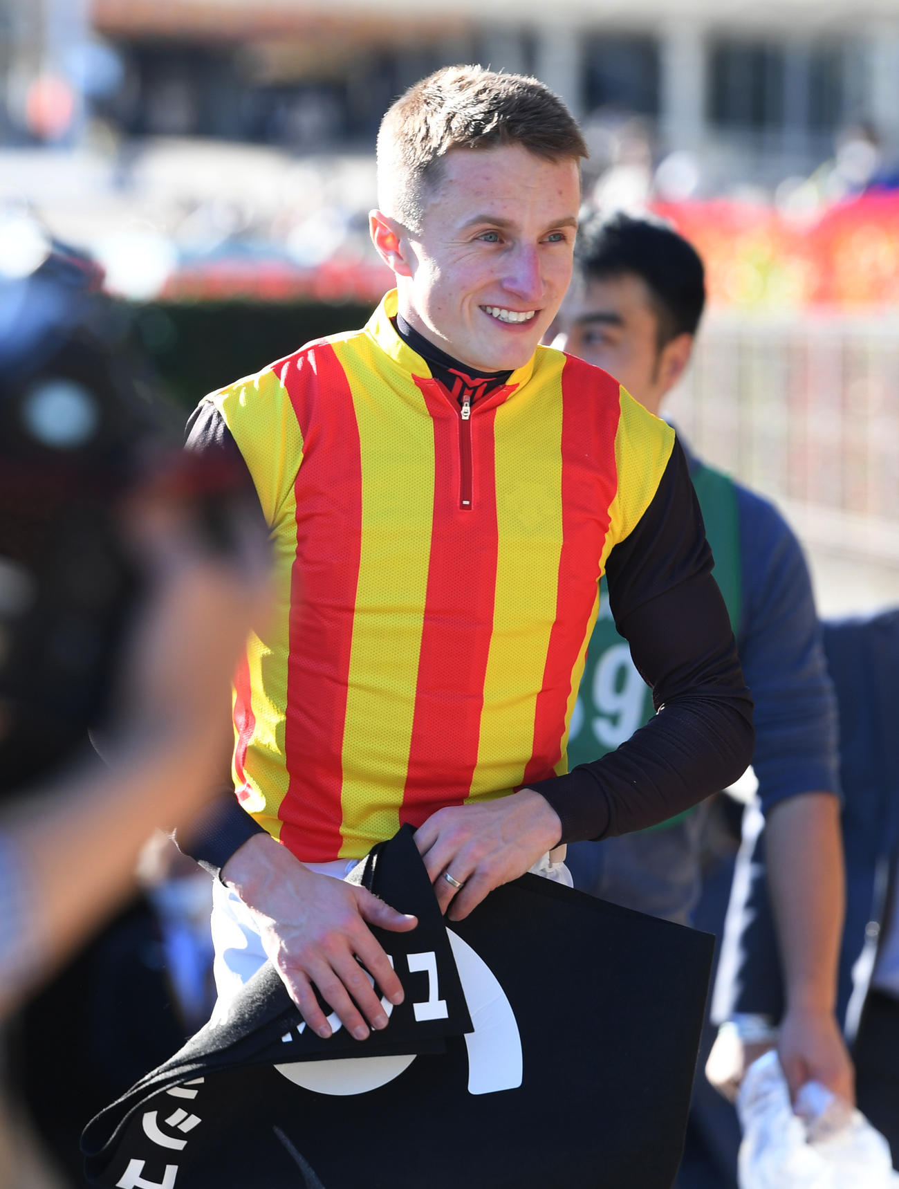 東京9R、赤松賞を制したステレンボッシュのマーカンド騎手（撮影・柴田隆二）