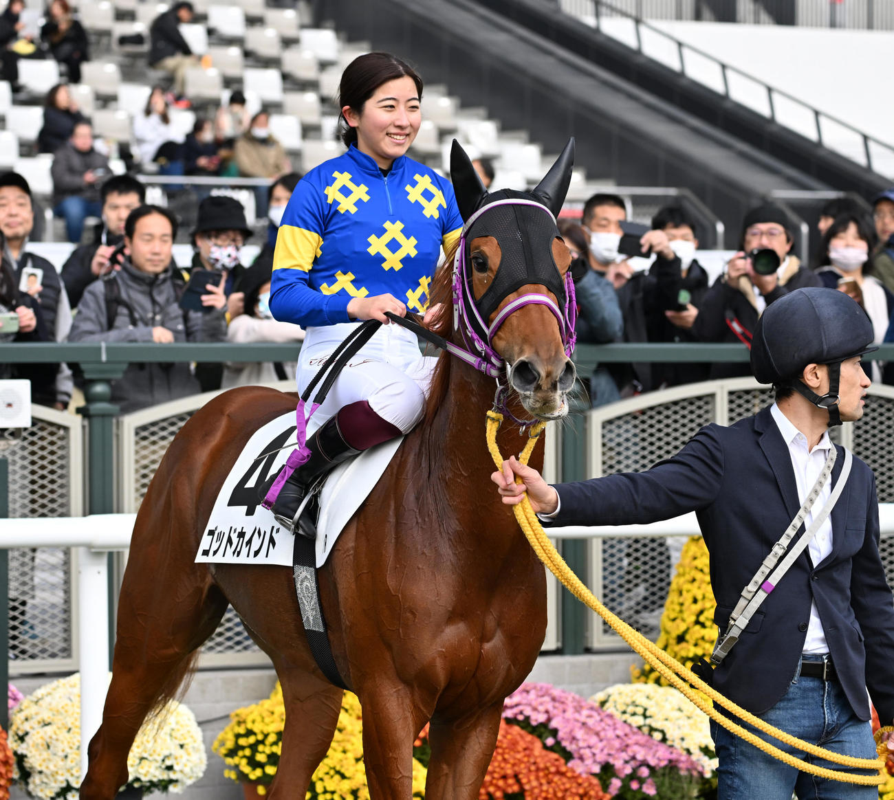 京都1Rを勝利したゴッドカインドと今村騎手（撮影・清水貴仁）