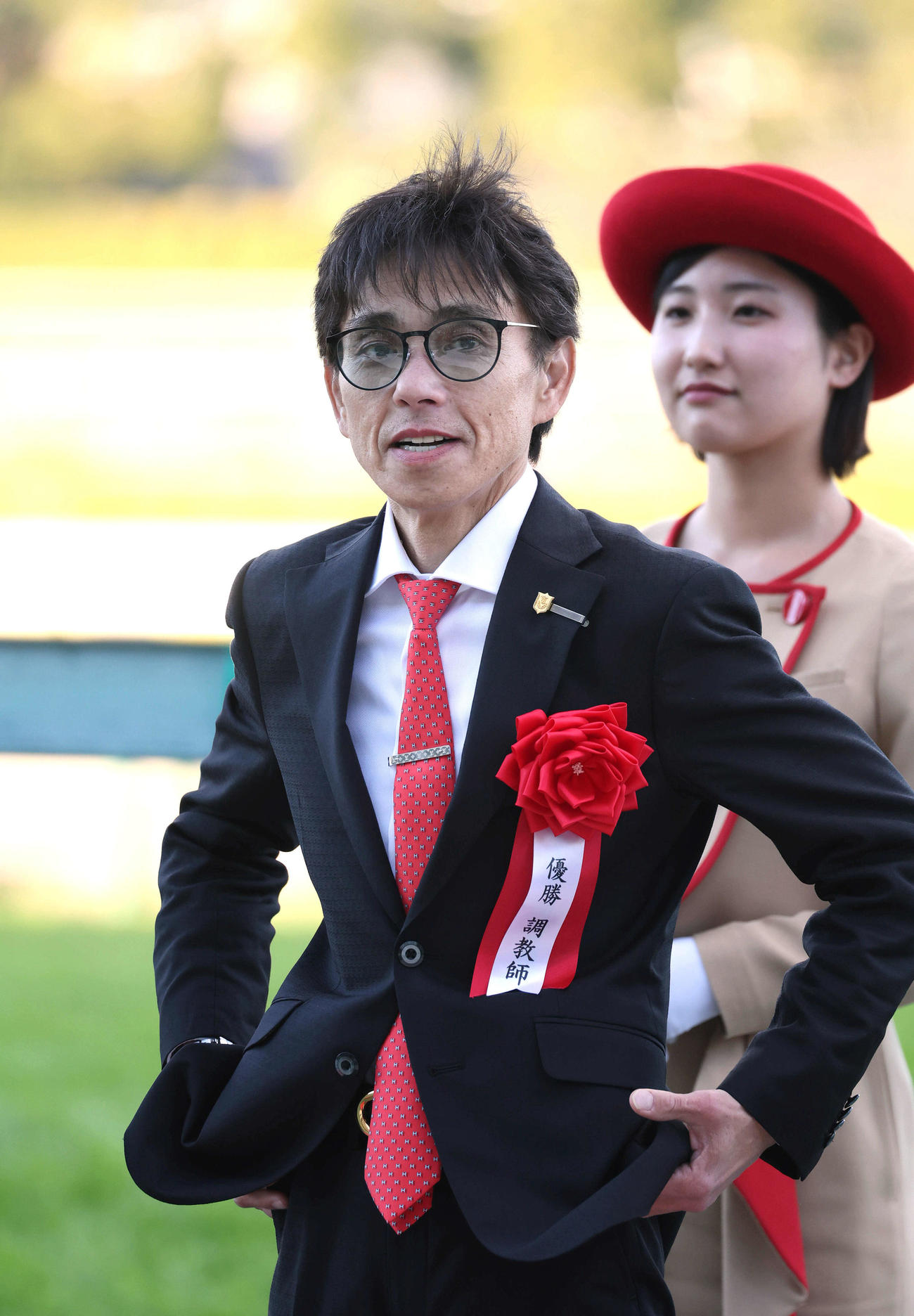 アイアンバローズでステイヤーズS、ベラジオオペラでチャレンジCを制し東西で重賞勝ちした上村師