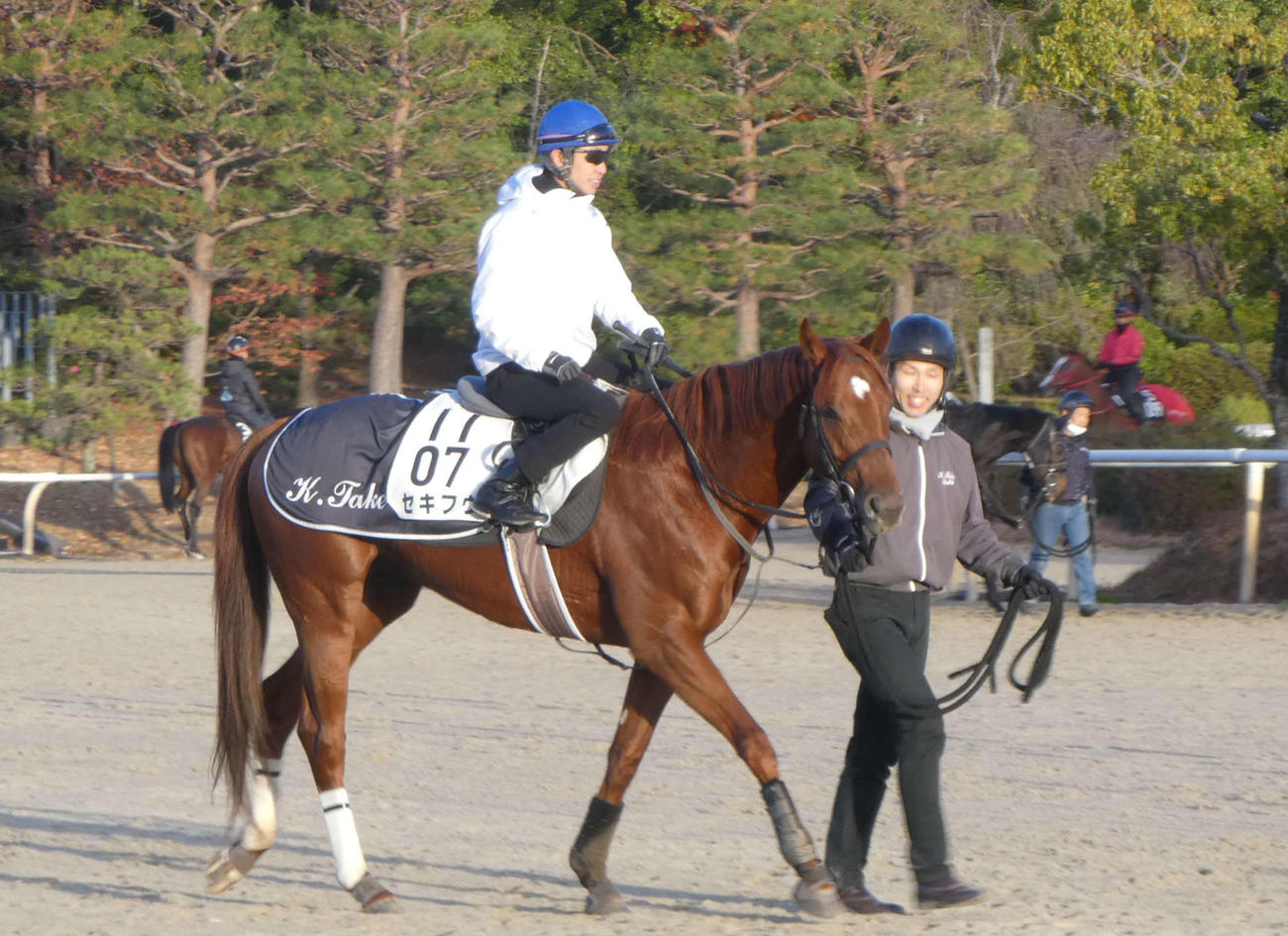 調教騎乗を再開した武豊騎手（撮影・太田尚樹）