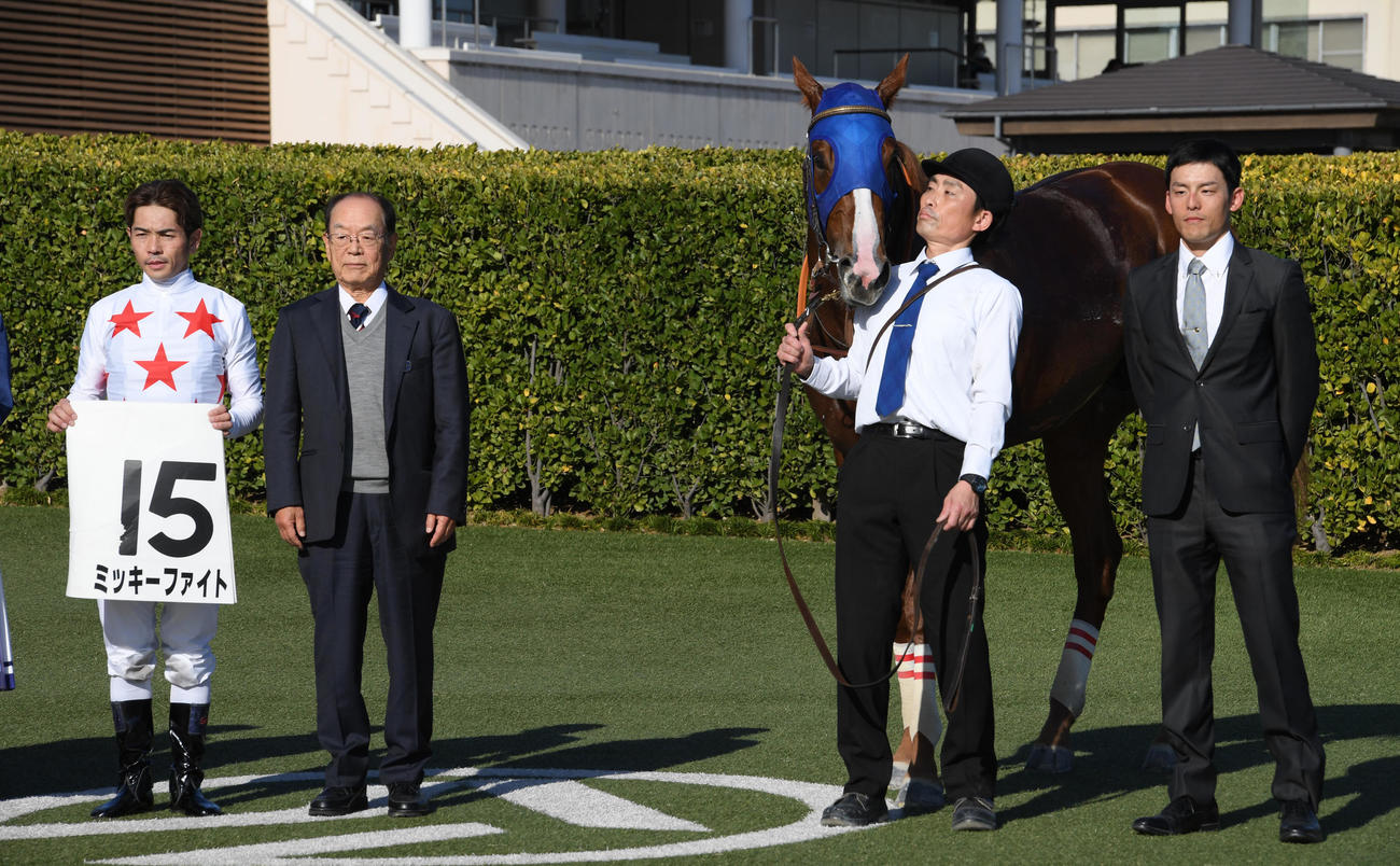 中山7Rで1着のミッキーファイトと戸崎圭太騎手（撮影・柴田隆二）