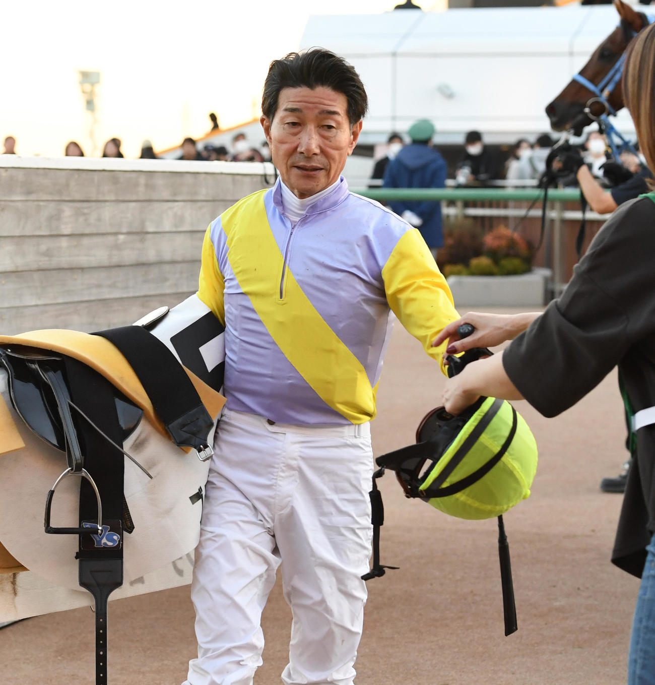 中山12R、ブランデーロックでJRA最年長勝利記録を更新した柴田善騎手（撮影・柴田隆二）
