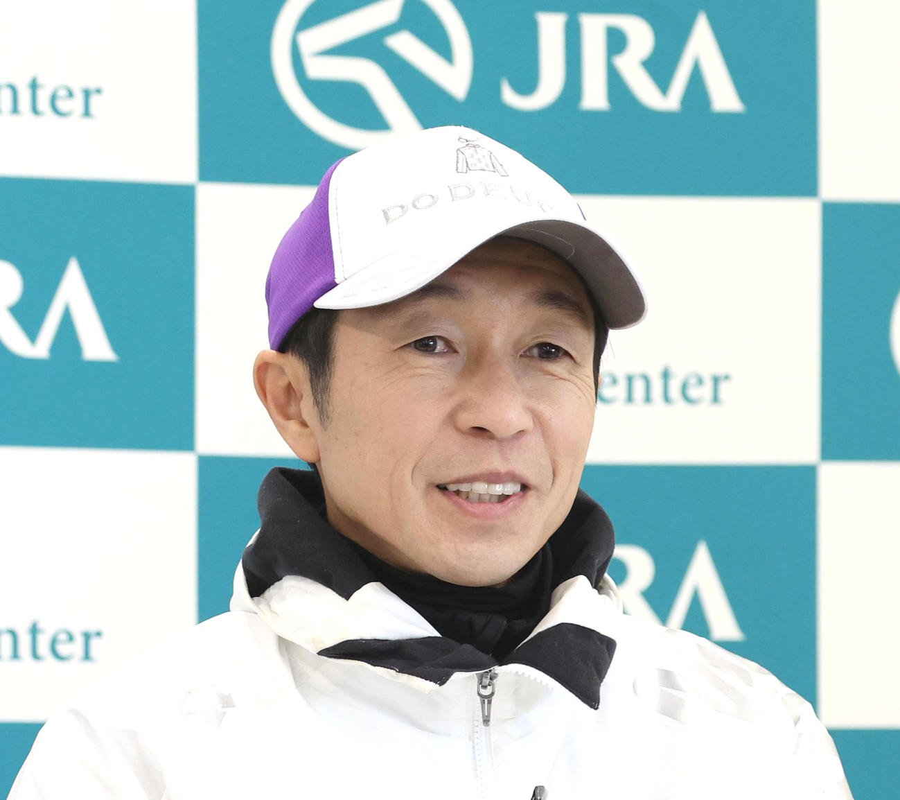 有馬記念の共同会見で質問に答える武豊騎手（撮影・白石智彦）