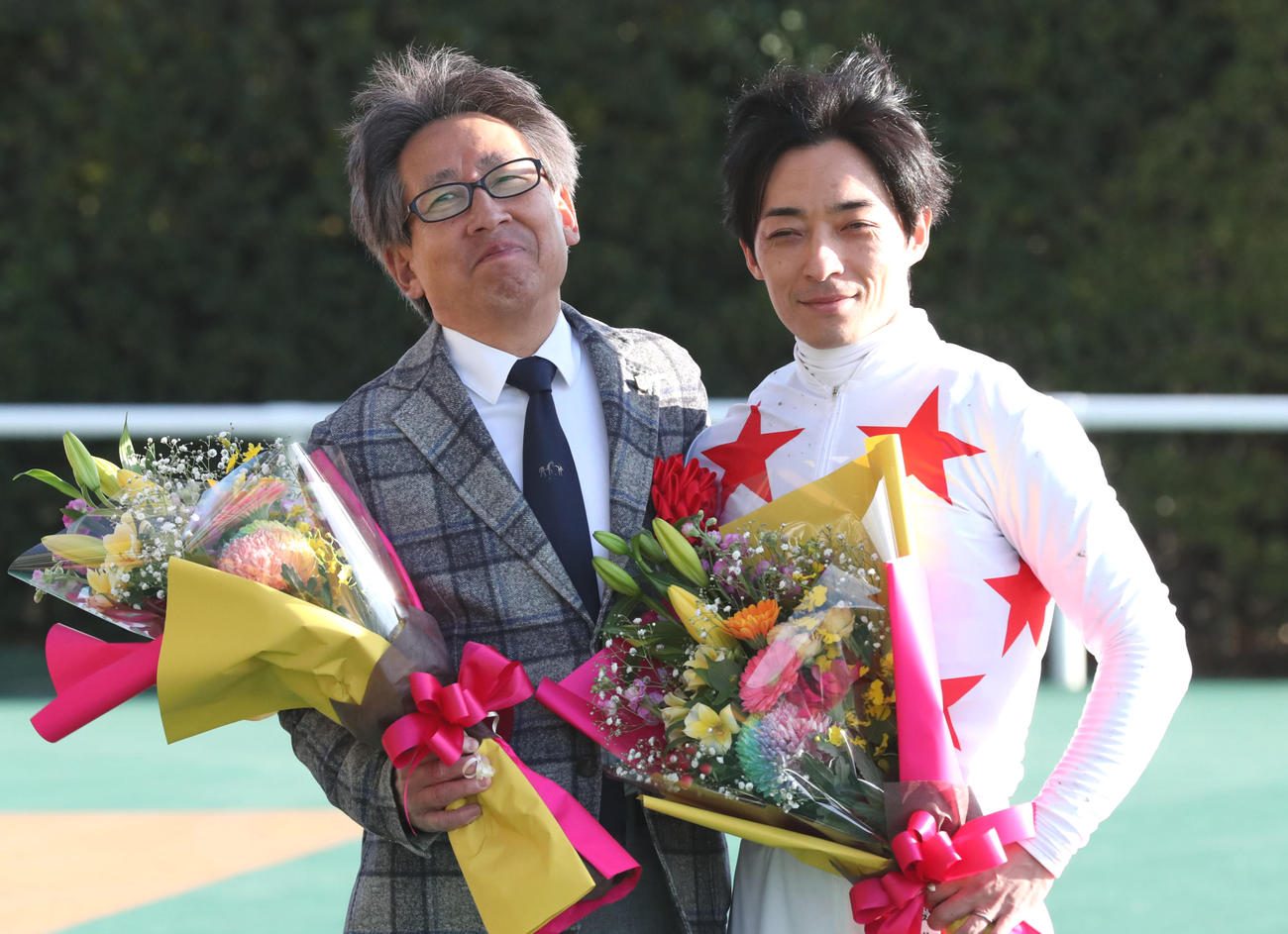 ミッキーゴージャスで愛知杯を制した川田騎手と安田隆師（左）（撮影・梅根麻紀）