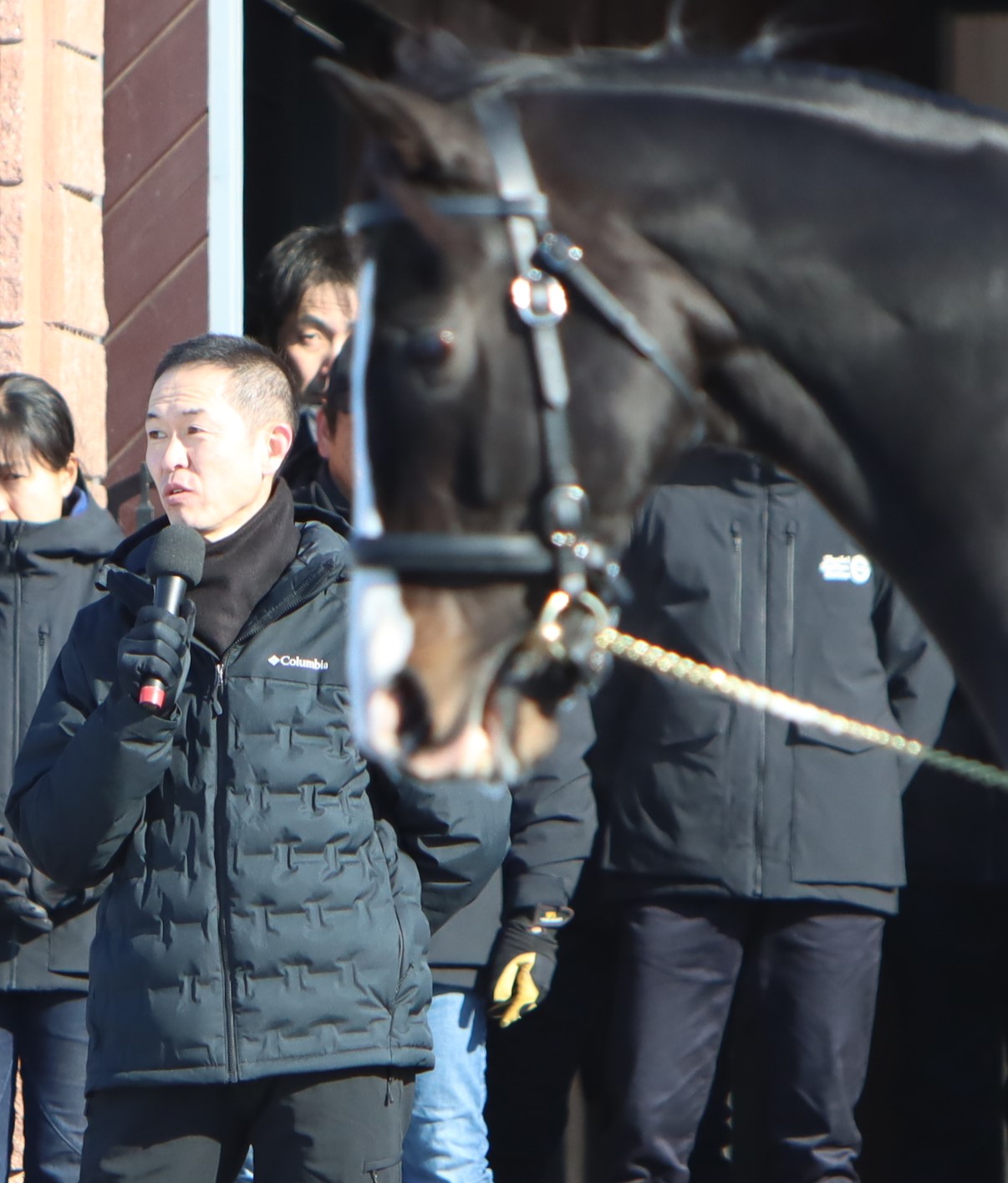 イクイノックスの応援に駆けつけた木村師（撮影・奥村晶治）