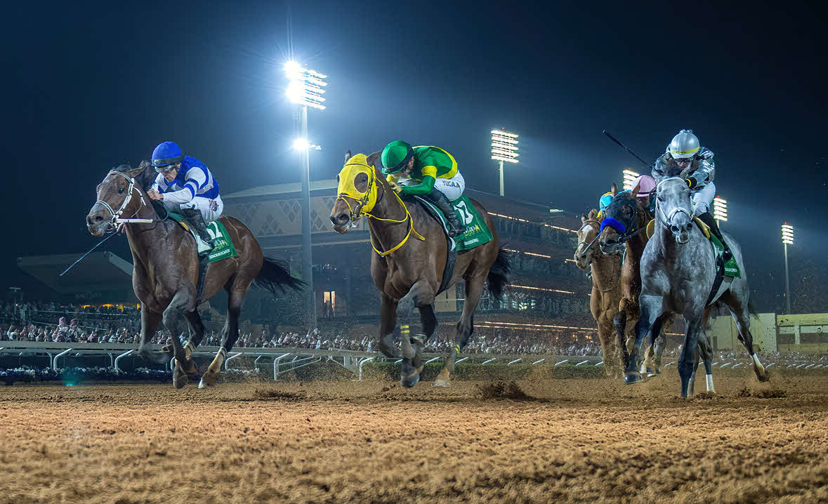 サウジCゴール前。中央がウシュバテソーロ（C）Jockey Club of Saudi Arabia