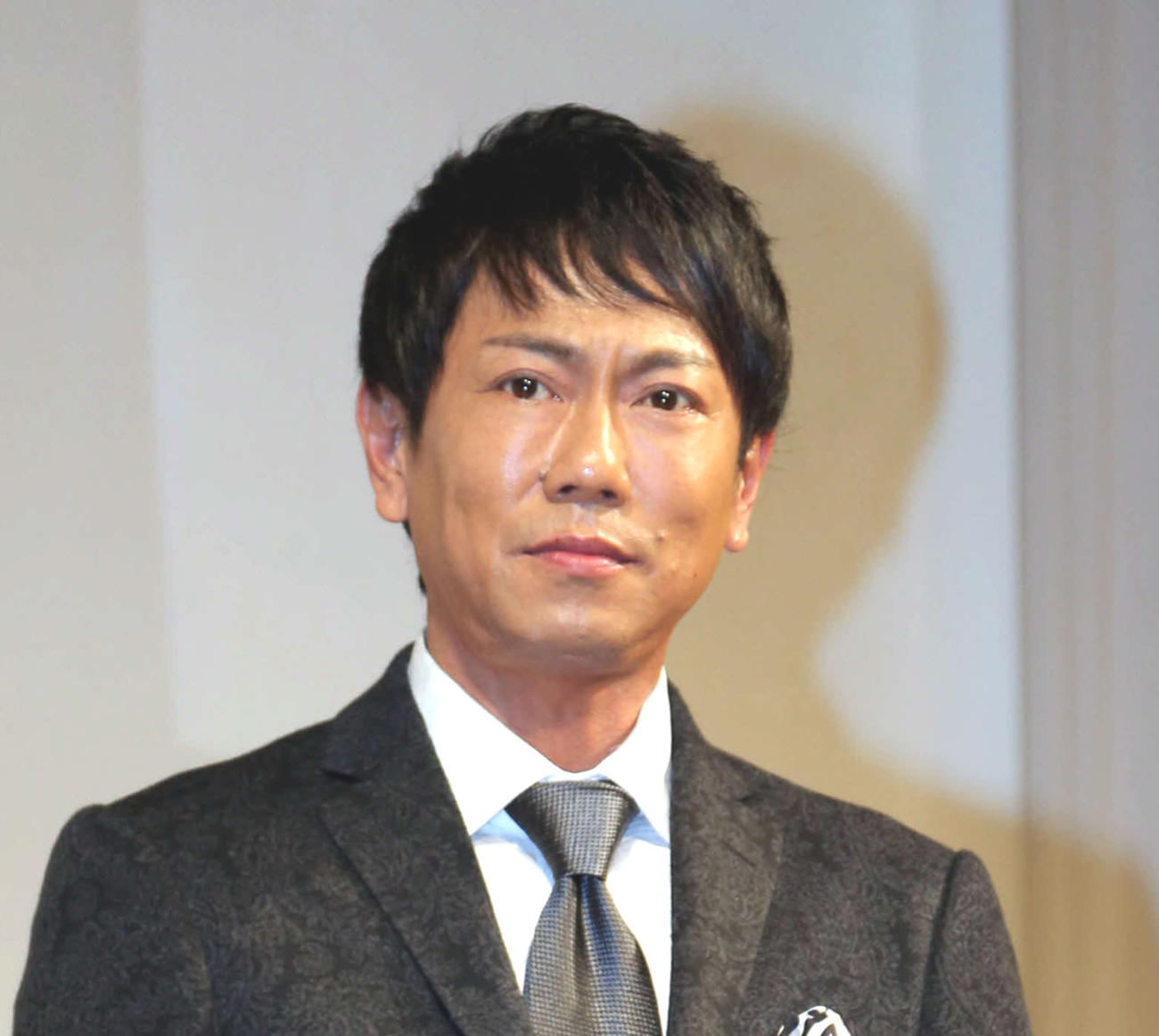 東幹久