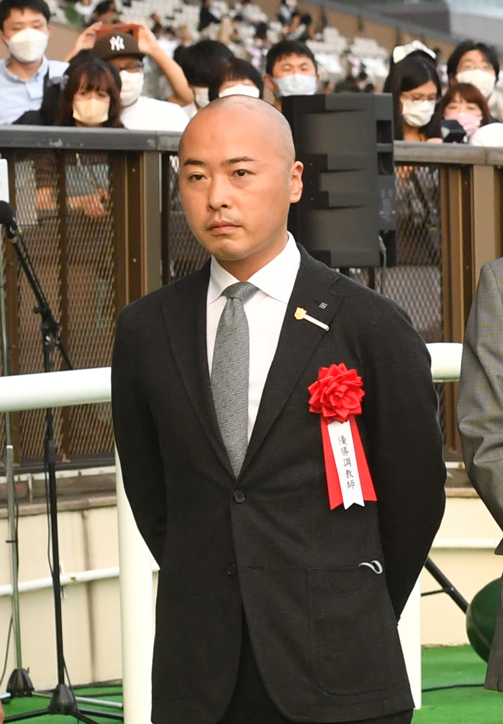 石坂公一調教師（2022年10月15日撮影）
