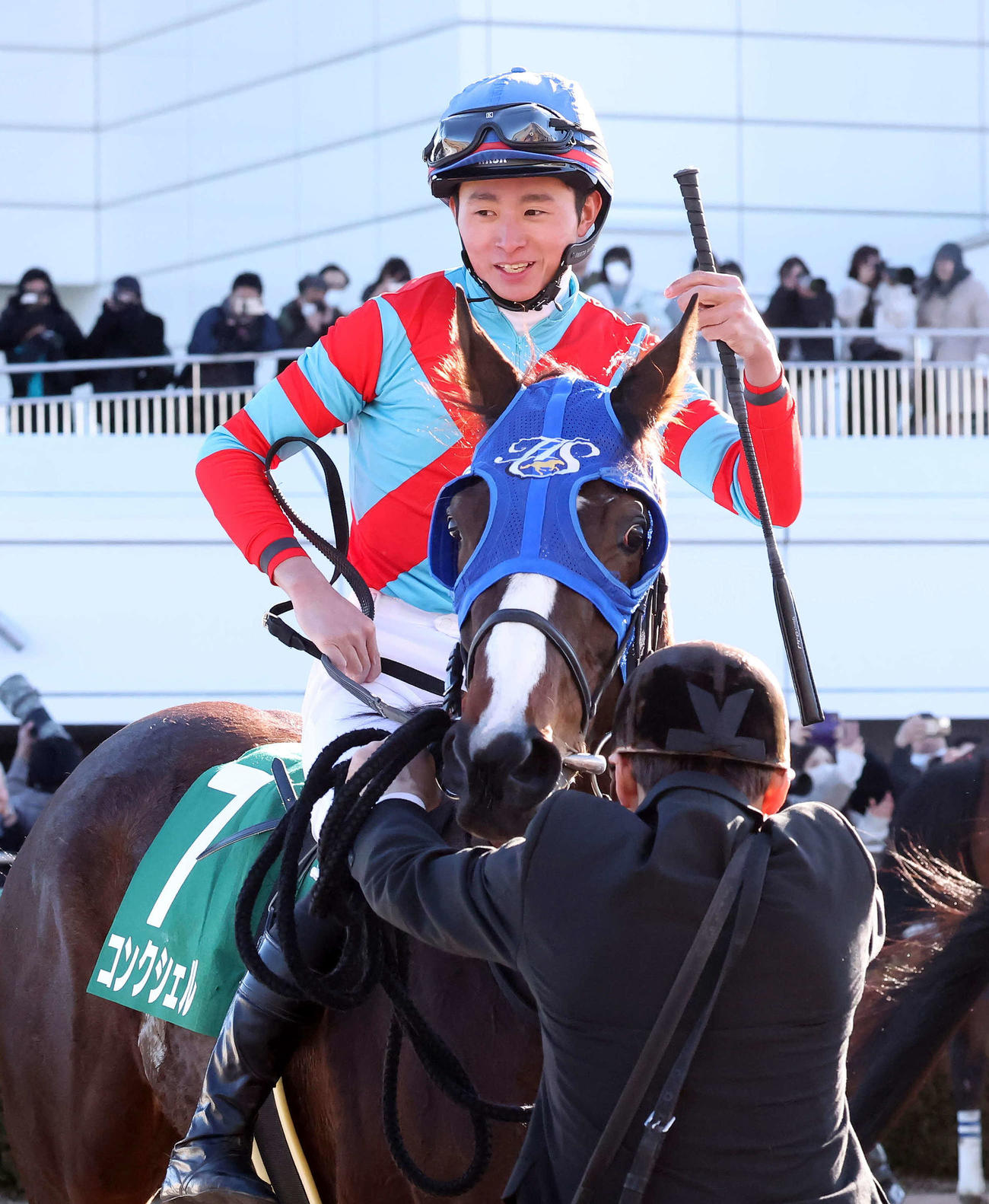 中山11R、中山牝馬Sを制したコンクシェルと岩田望騎手（撮影・丹羽敏通）