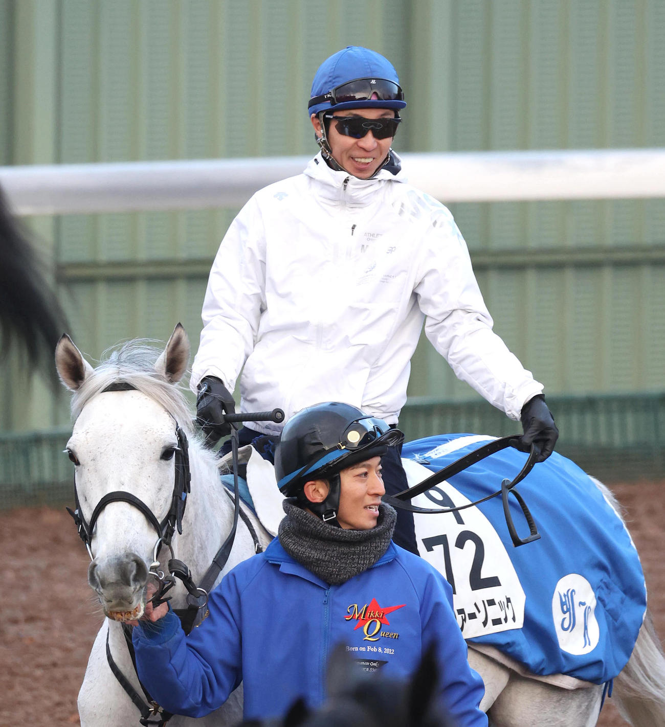 13日、角馬場でシルヴァーソニックに騎乗する武豊騎手