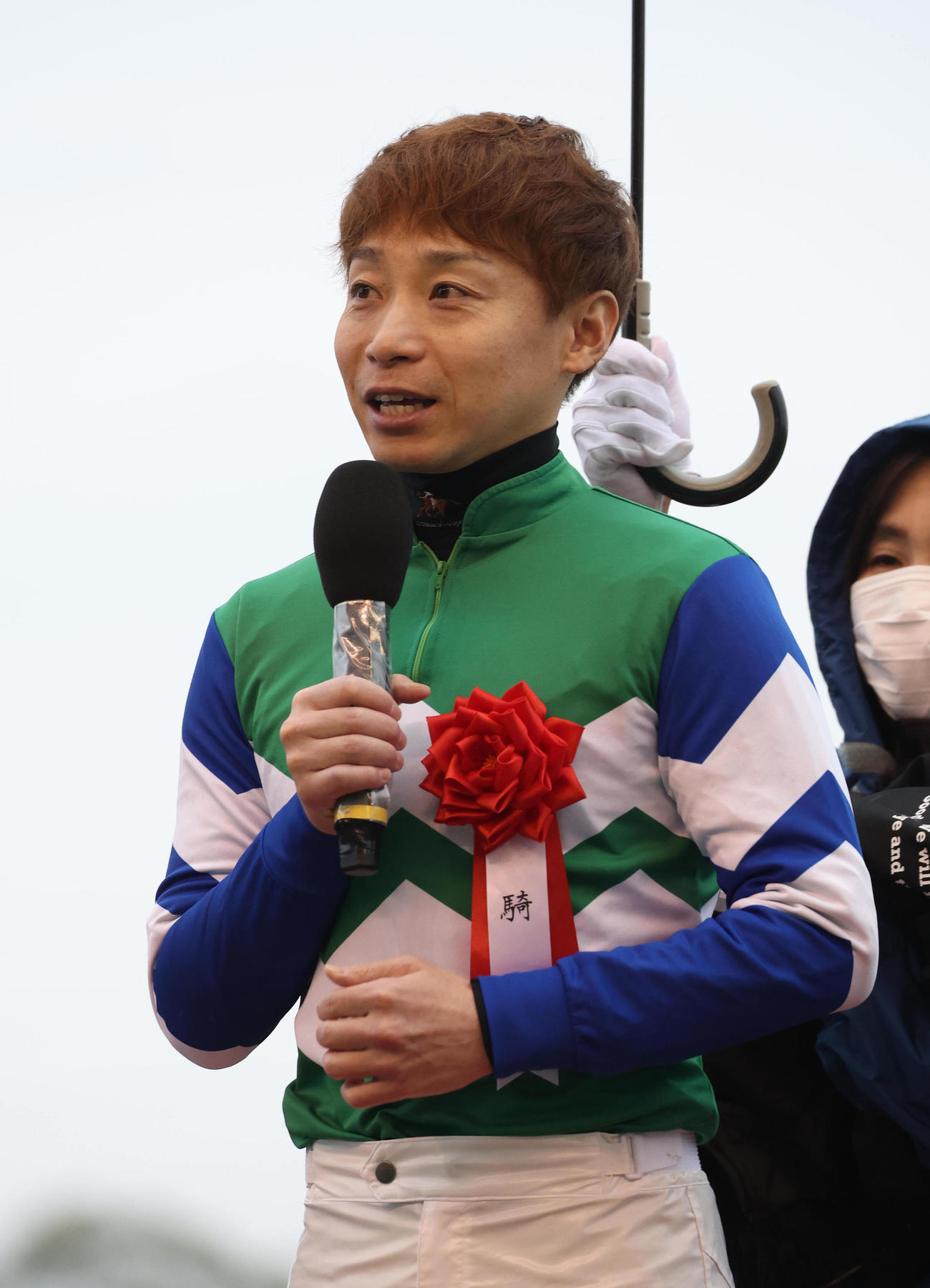 メイケイエールの引退式で思い出を語る池添騎手（撮影・白石智彦）