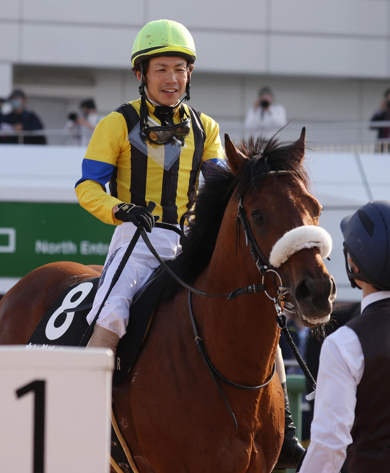 中山11R、美浦Sを制したキングズパレスと松岡騎手（撮影・柴田隆二）