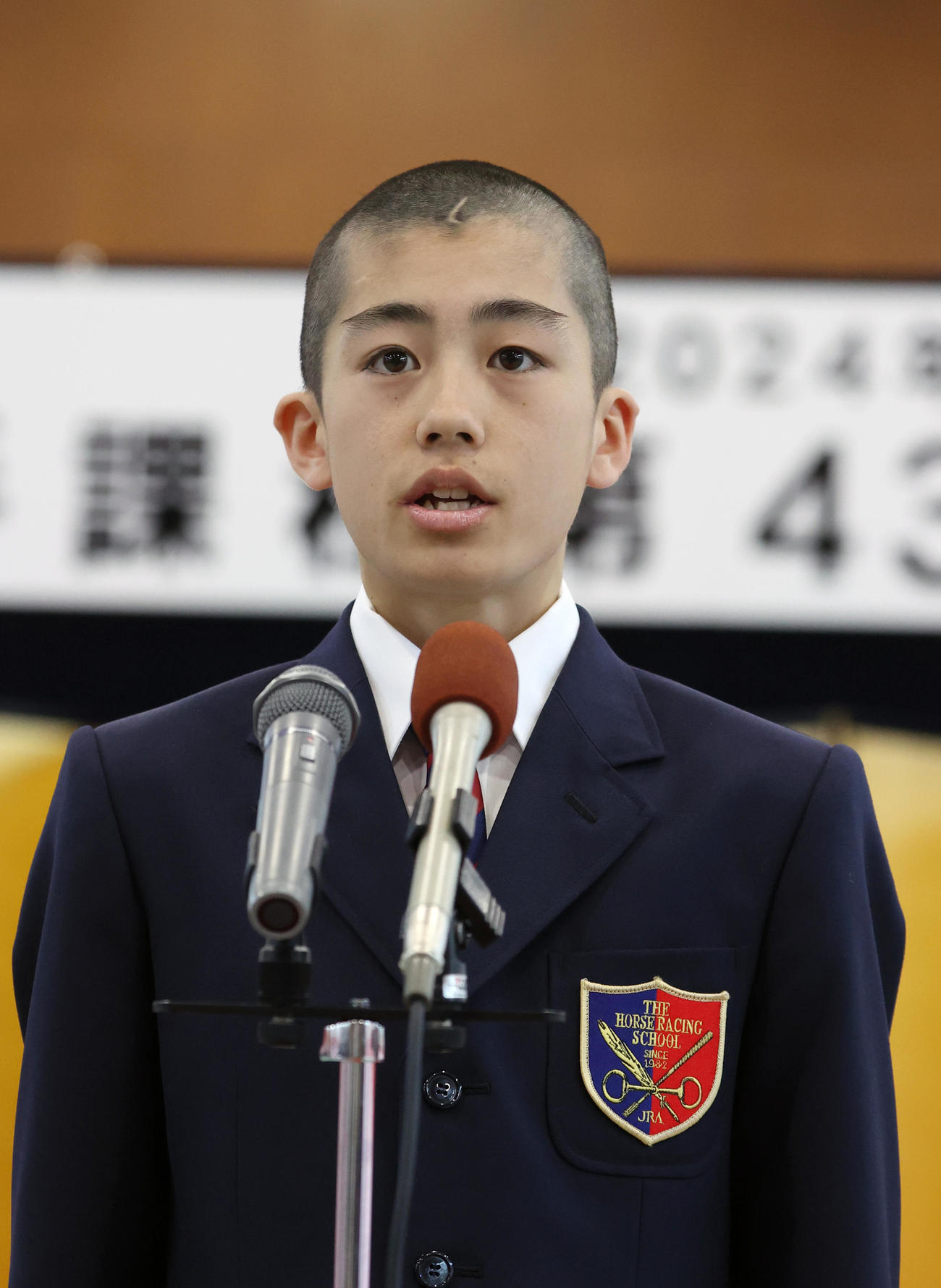 JRA競馬学校入学式で会見する竹島英騎（撮影・柴田隆二）