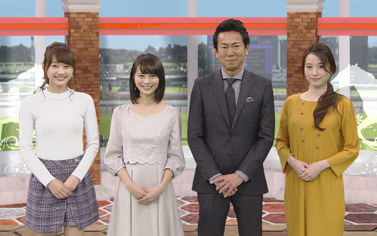 左から高田秋、高見侑里、東幹久、宮島咲良（2016年12月26日撮影）