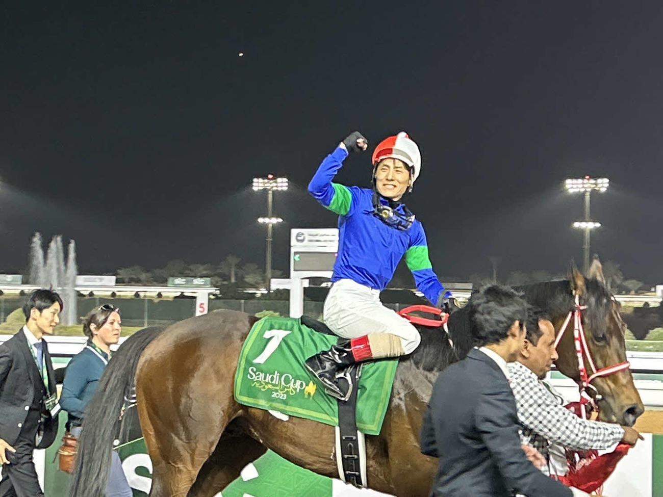 1着賞金13億円のサウジCを制したパンサラッサと吉田豊騎手（2023年2月撮影）