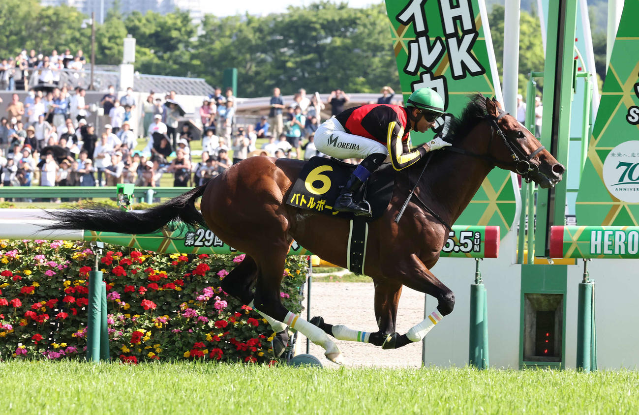 メトロポリタンSを制したバトルボーンとモレイラ騎手（撮影・丹羽敏通）