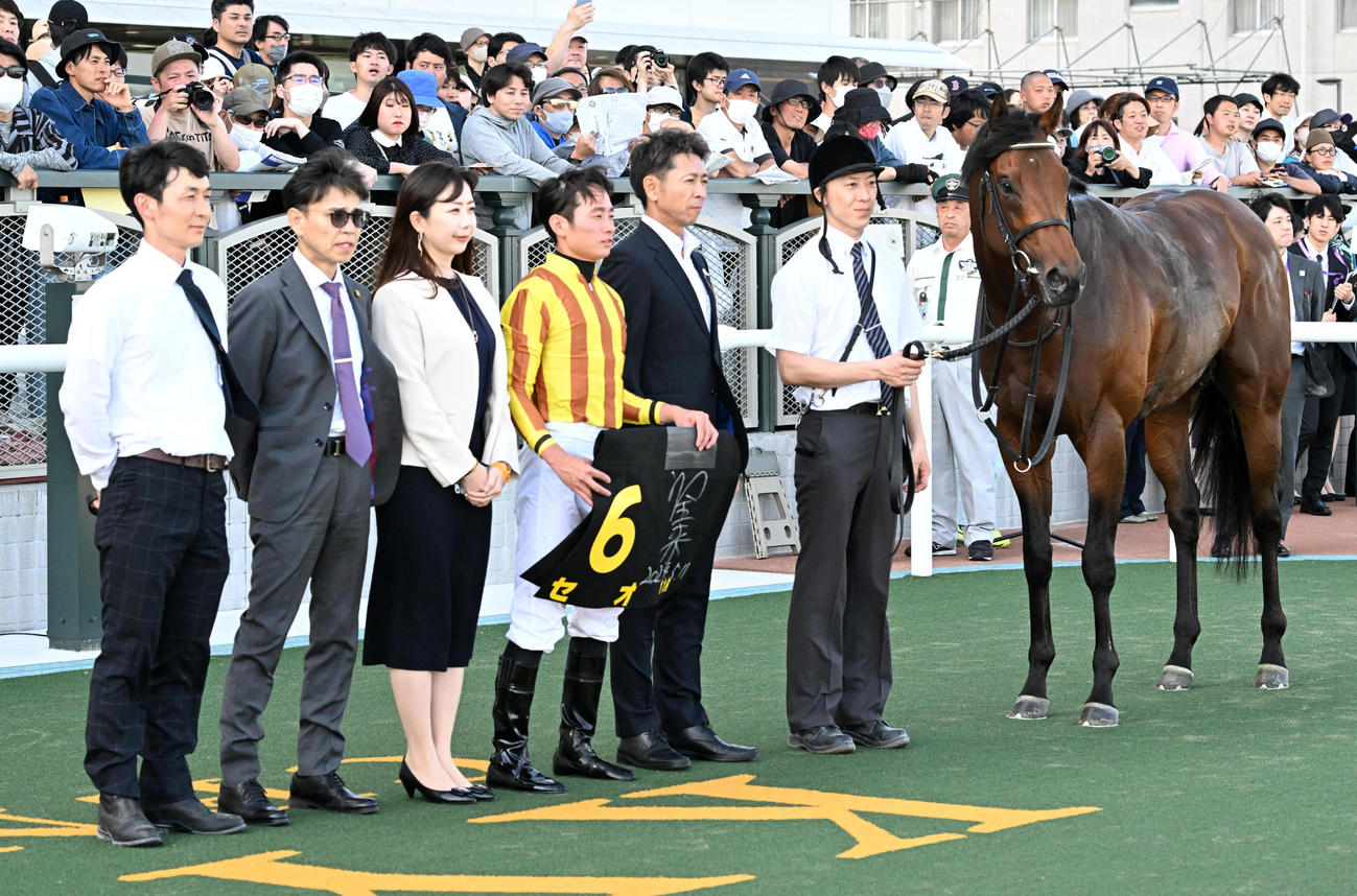 都大路Sを制したセオと岩田望騎手（撮影・前岡正明）