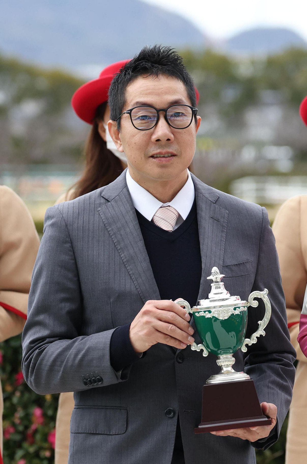 村山明調教師（2023年2月撮影）