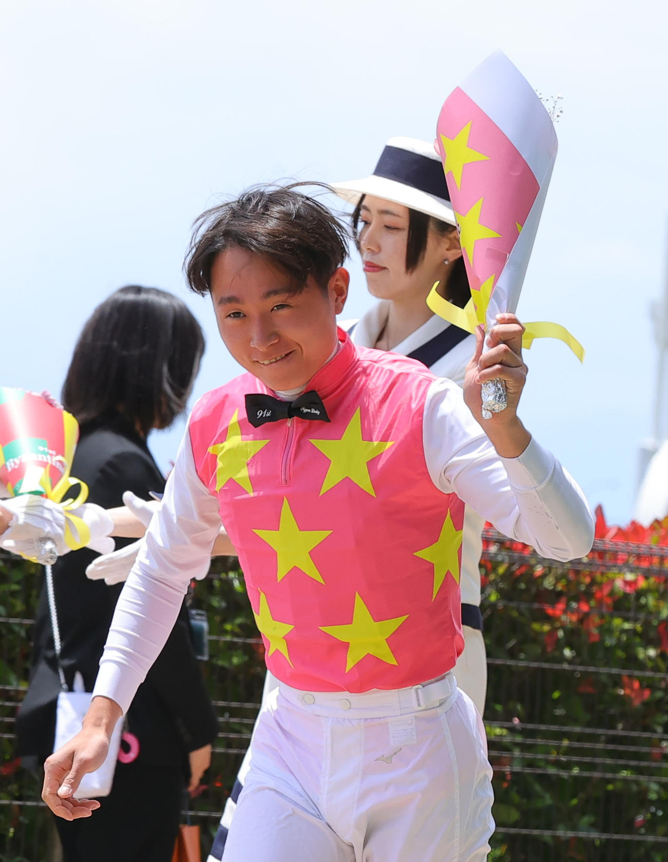 日本ダービーの騎手紹介に登場した岩田望来騎手（撮影・野上伸悟）
