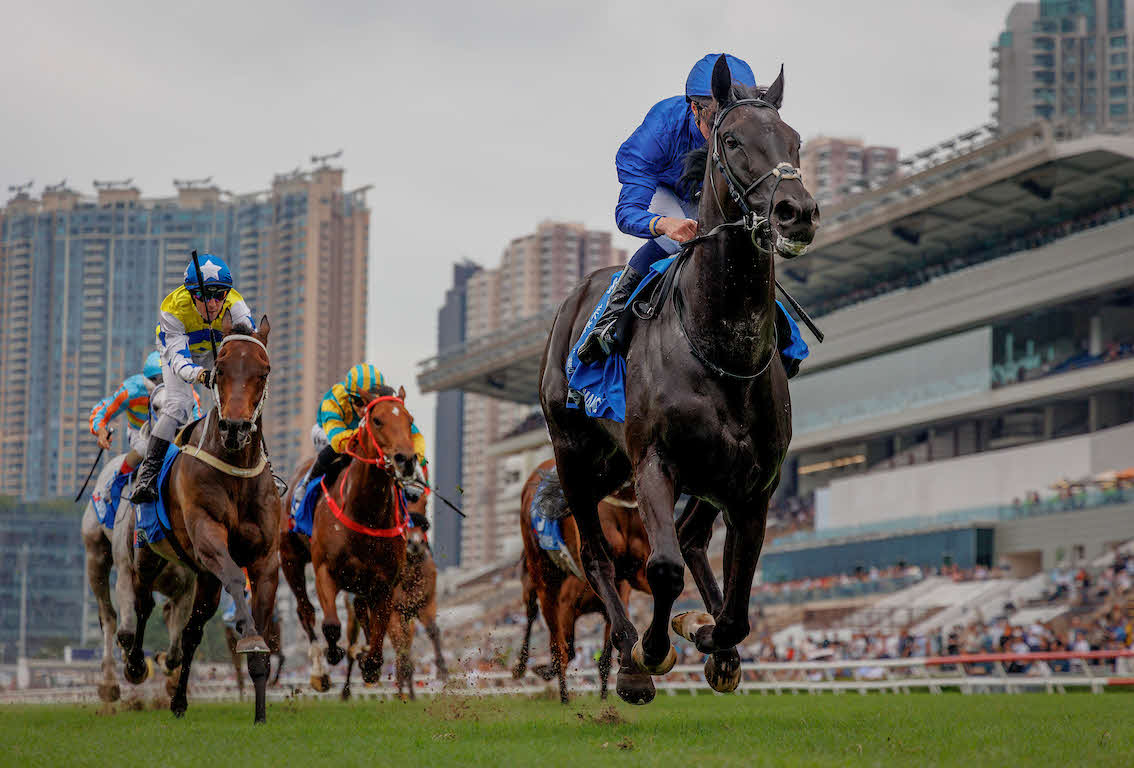 チャンピオンズ＆チャターCを制したレベルスロマンス（（C）The Hong Kong Jockey Club）