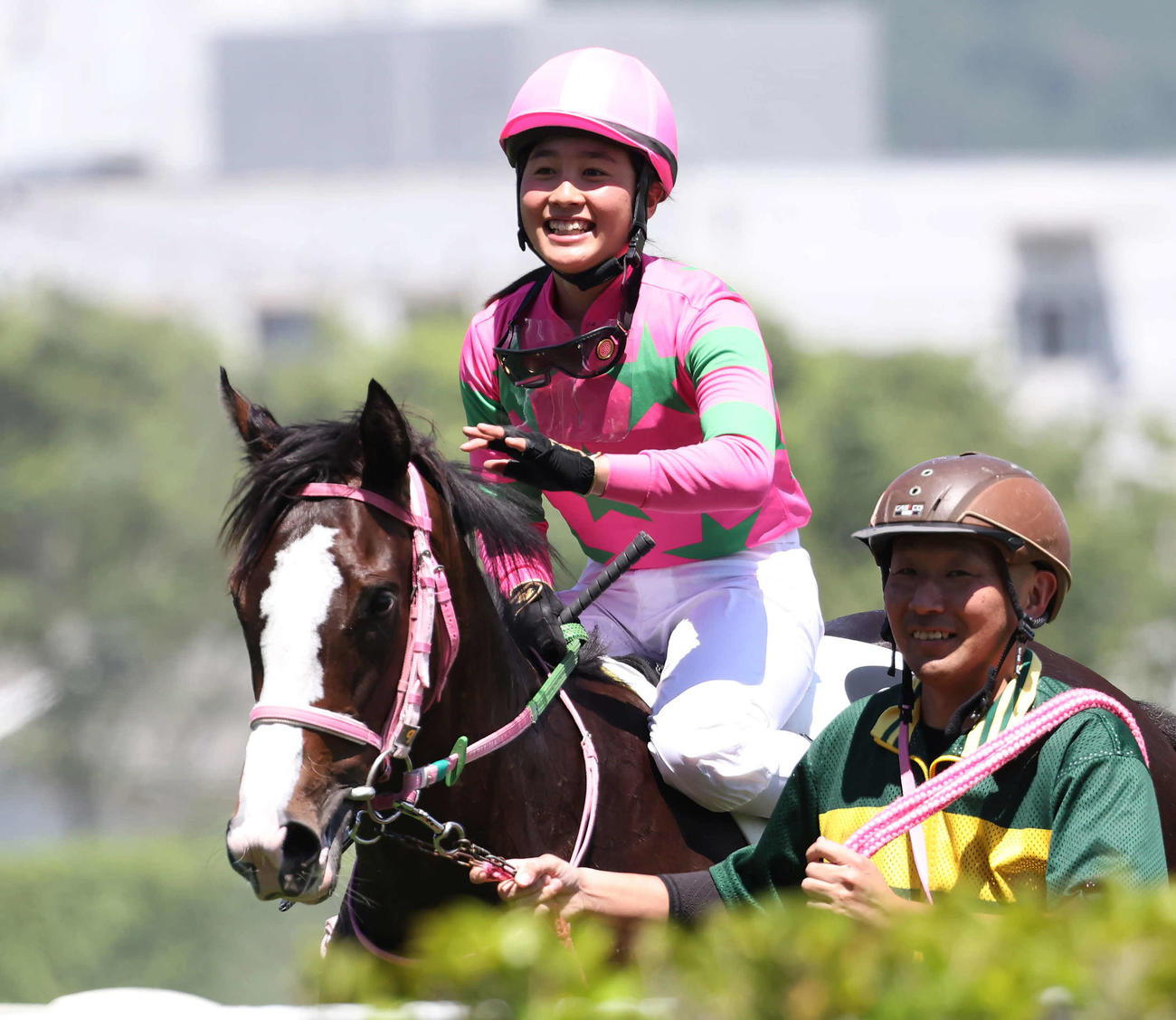 福島6R新馬戦を制したラインパシオンと大江原比騎手（撮影・丹羽敏通）