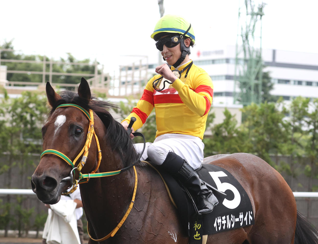 イサチルシーサイドで大郷特別を制し復帰戦勝利の木幡初也騎手（撮影・柴田隆二）