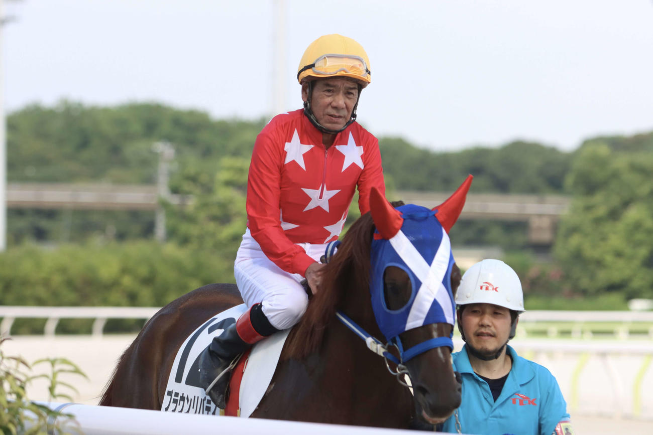 8日、5カ月ぶりに復帰した的場文男騎手