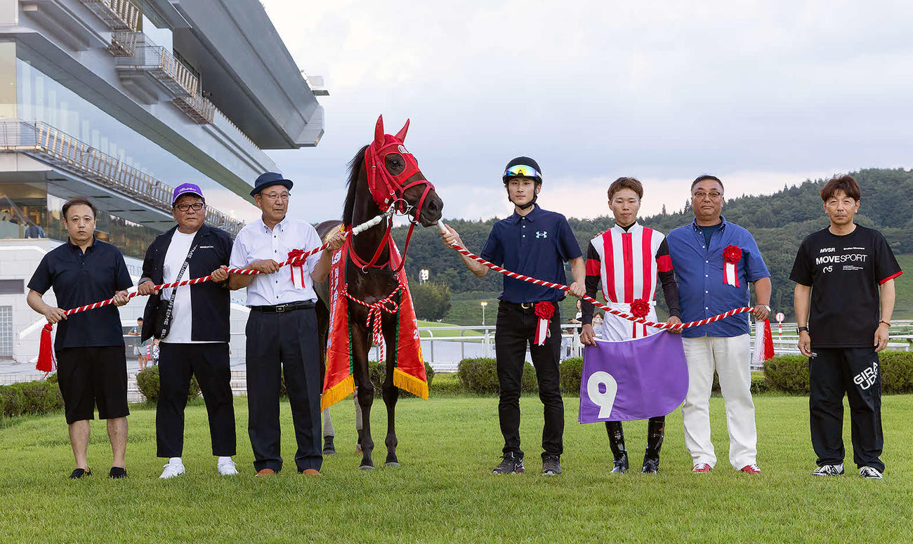 フェアリーCを制したミニアチュール（写真提供・岩手県競馬組合）