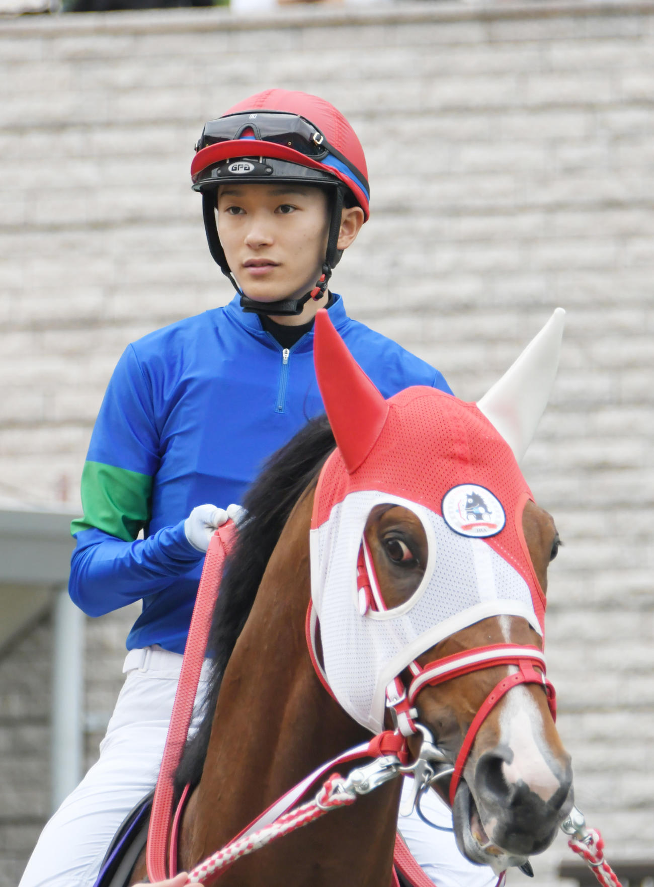 坂井瑠星騎手（22年5月撮影）