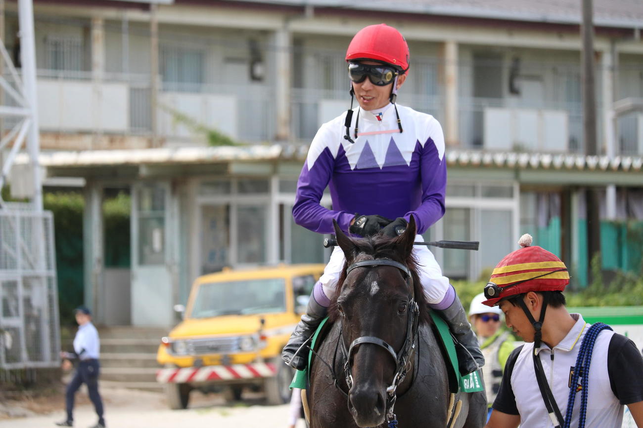 園田ゴールデンジョッキーカップに挑む武豊騎手