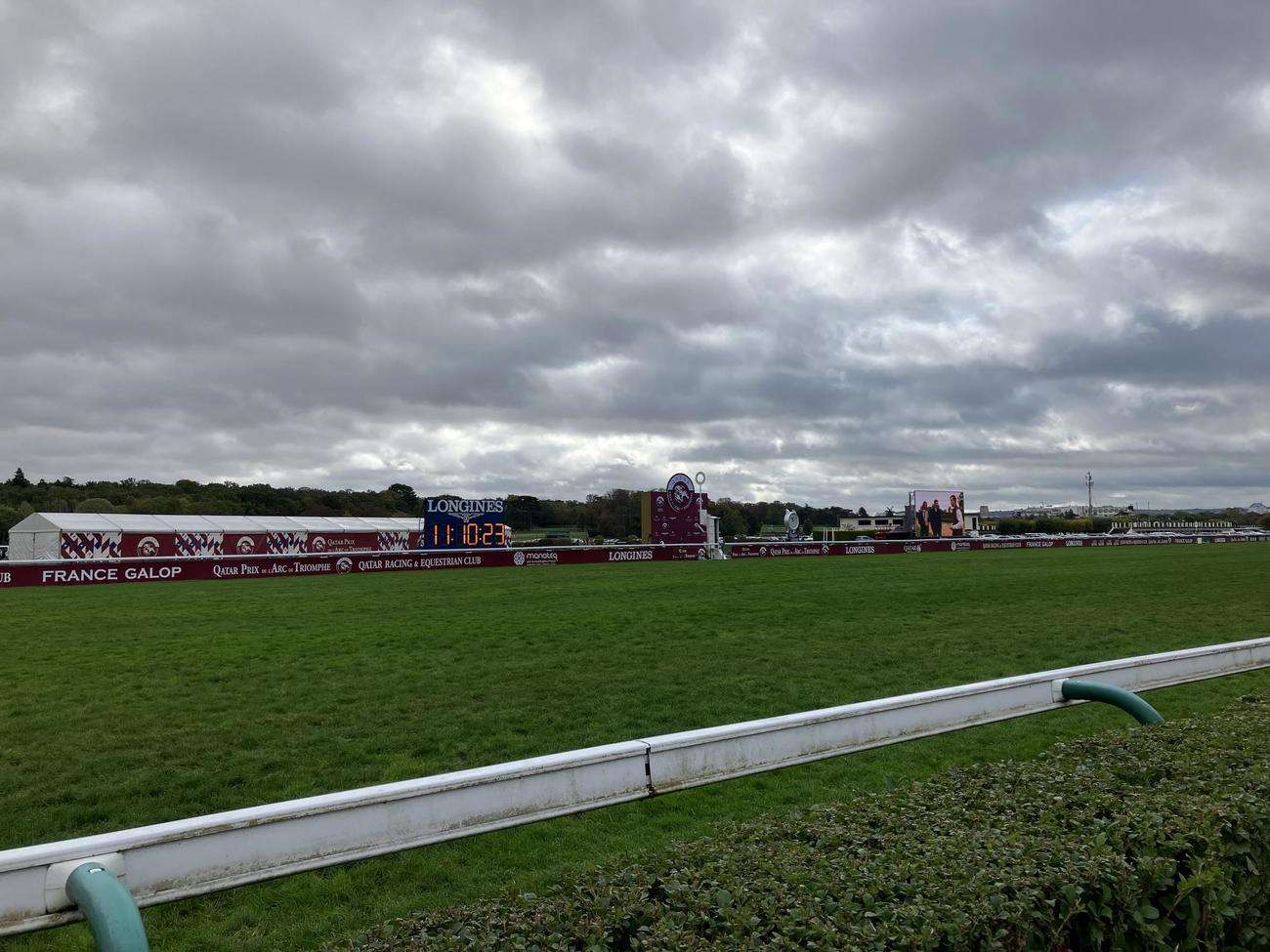 パリロンシャン競馬場（2022年10月2日撮影）