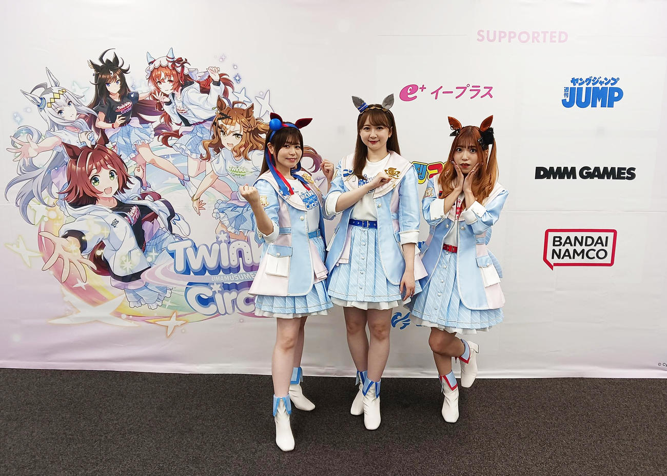 左からタマモクロス役の大空直美、オグリキャップ役の高柳知葉、エスポワールシチー役の亜咲花