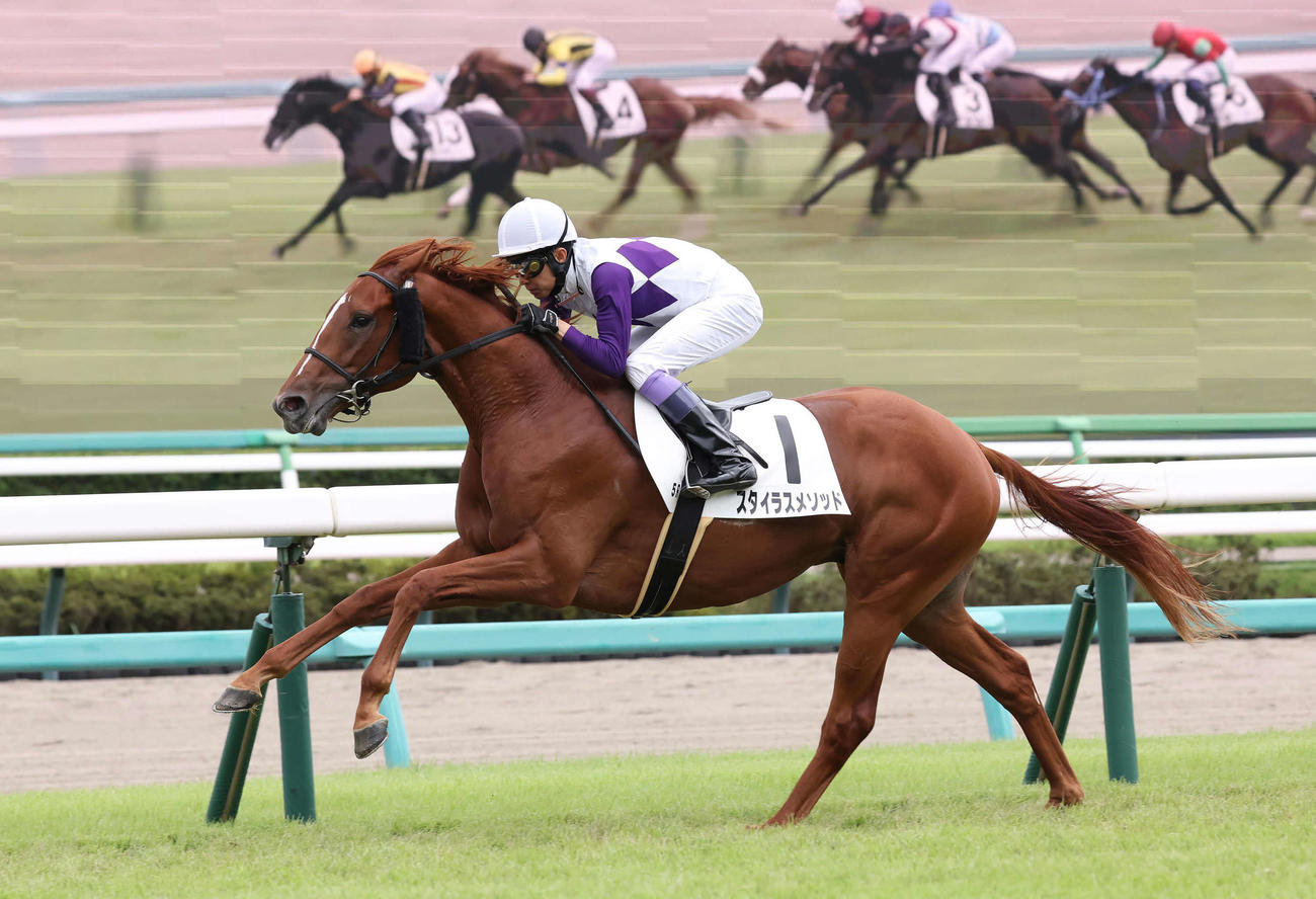 中山5R新馬戦を制したスタイラスメソッドと武豊騎手（撮影・丹羽敏通）