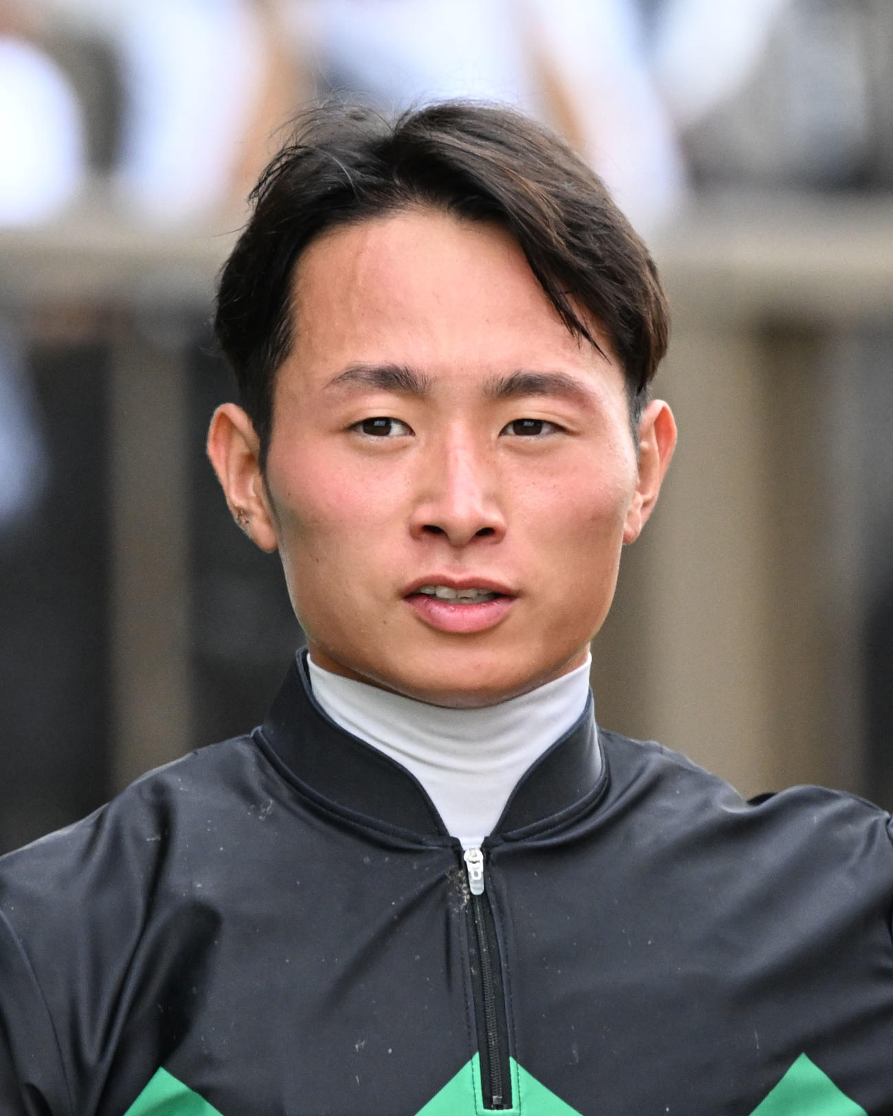 東京3R新馬戦をマリブオレンジで制した岩田望騎手（撮影・千葉一成）