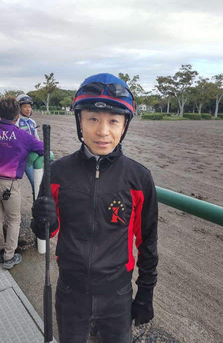 美浦トレセンを訪れショウナンサムデイなど3頭の調教をつけた池添謙一騎手