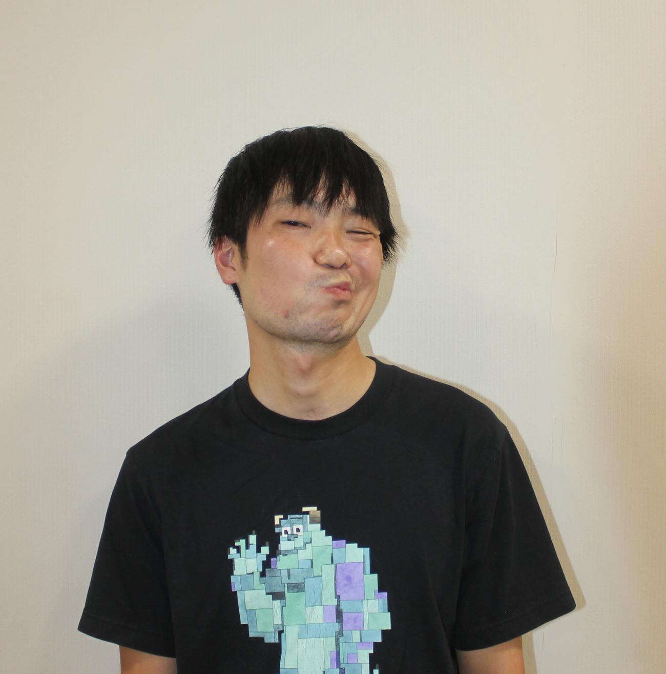 変顔を披露する木村直輝