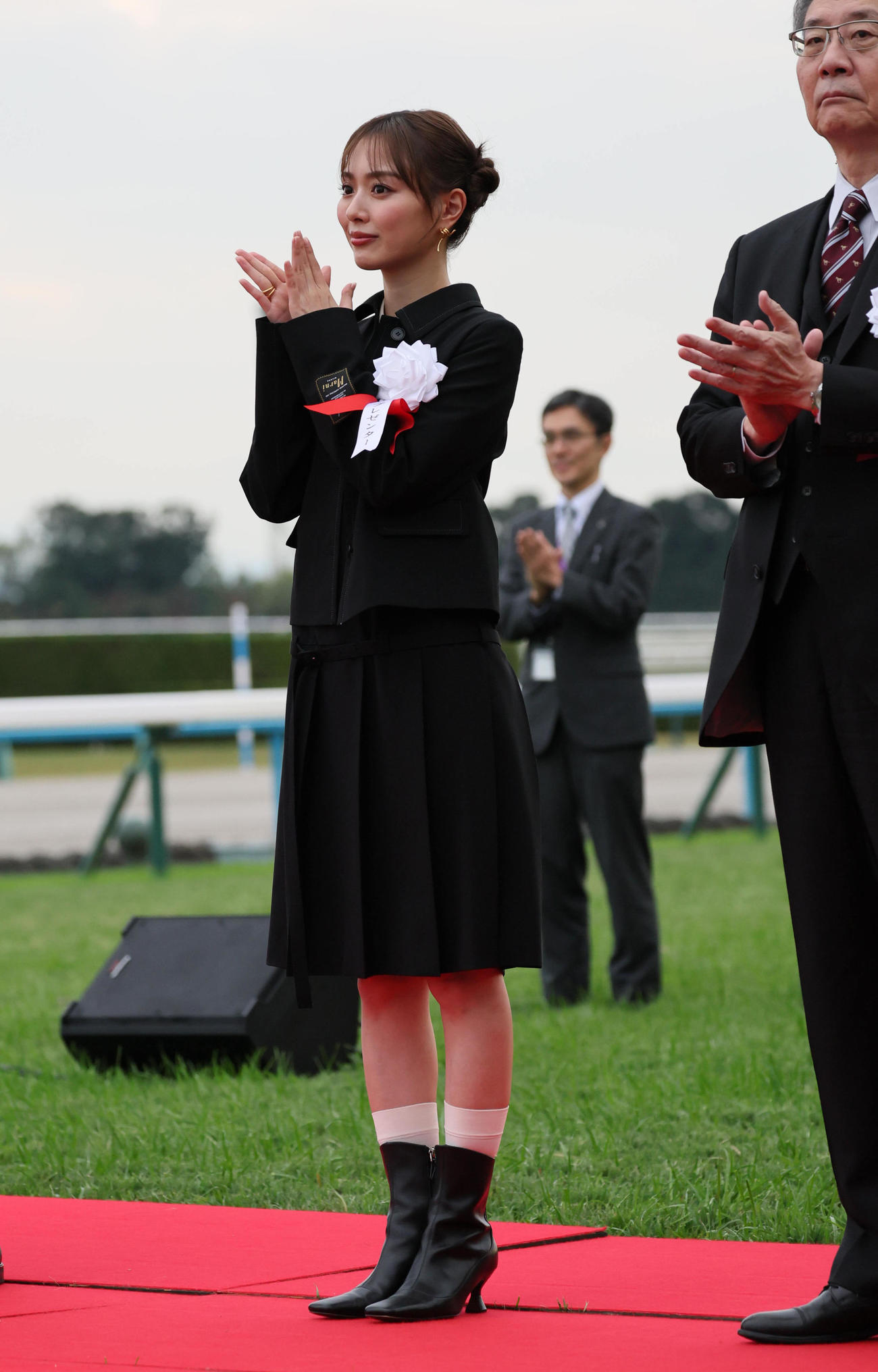 マイルCSのプレゼンターを務めた内田理央（撮影・宮崎幸一）