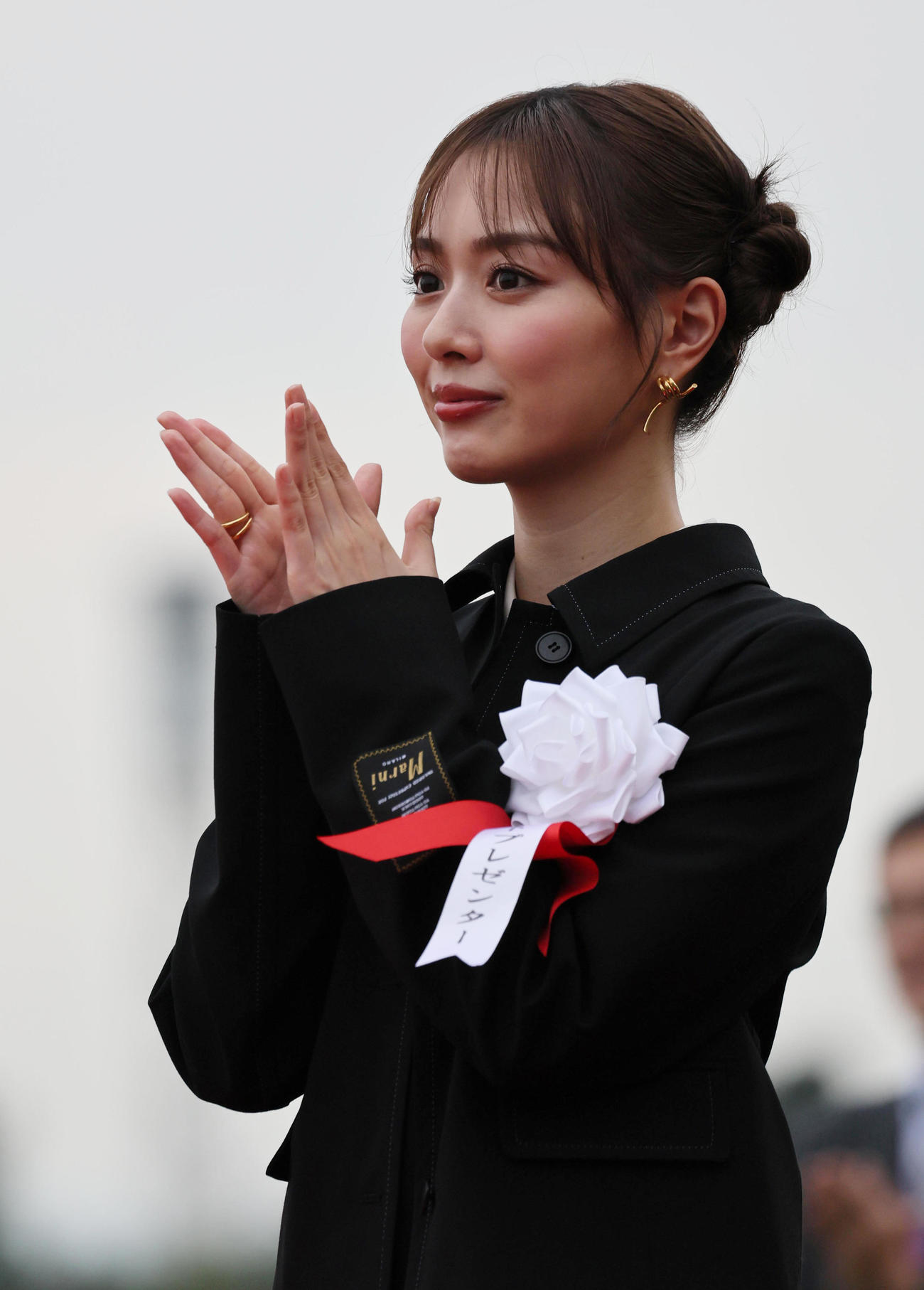 マイルCSのプレゼンターを務めた内田理央（撮影・宮崎幸一）