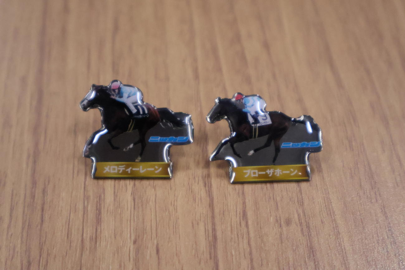 ブローザホーン＆メロディーレーンのピンバッジ