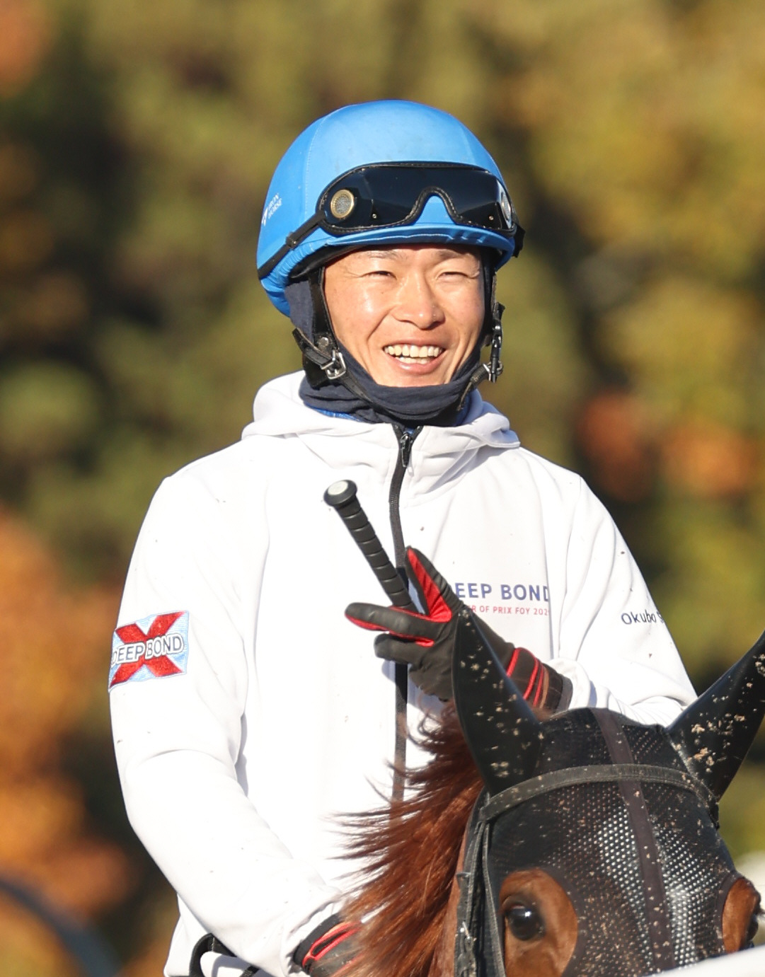 クリノメイに騎乗する荻野琢騎手